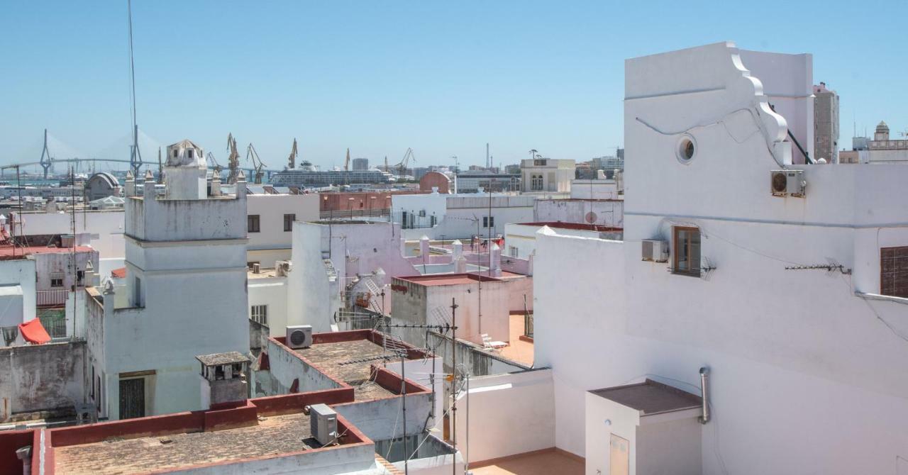Apartamento Aires Mediterraneos Apartment Cadiz Exterior photo