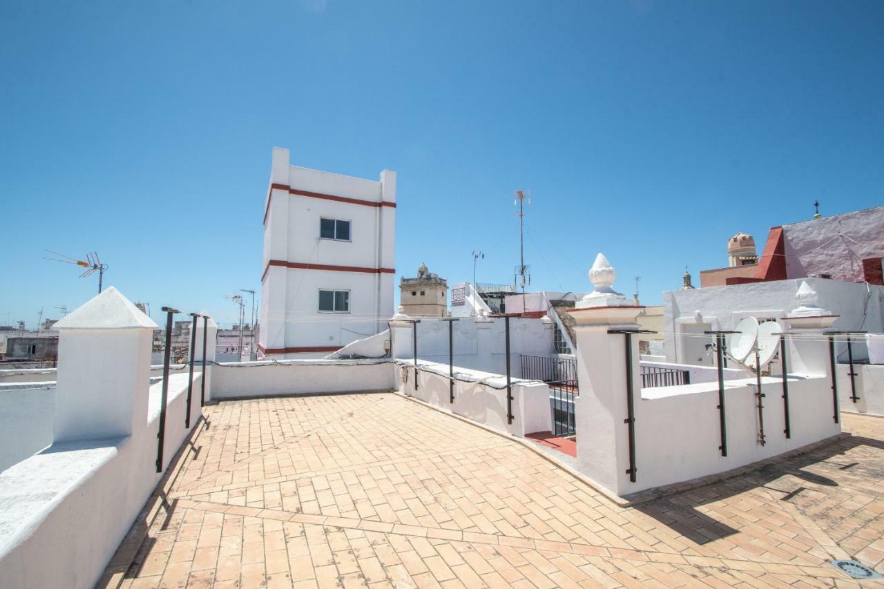 Apartamento Aires Mediterraneos Apartment Cadiz Exterior photo